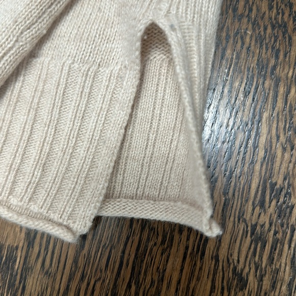 Jenni Kayne Women’s SX Sweater - Picture 4 of 4